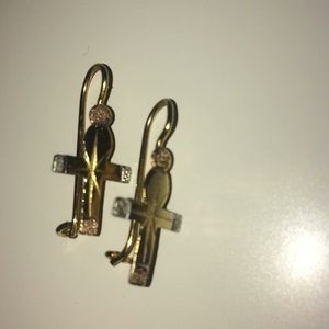 🚨GOLD EARRINGS🚨 FOR$25